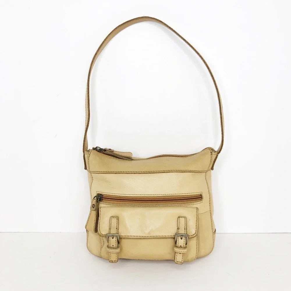 Fossil tan pebbled leather shoulder purse